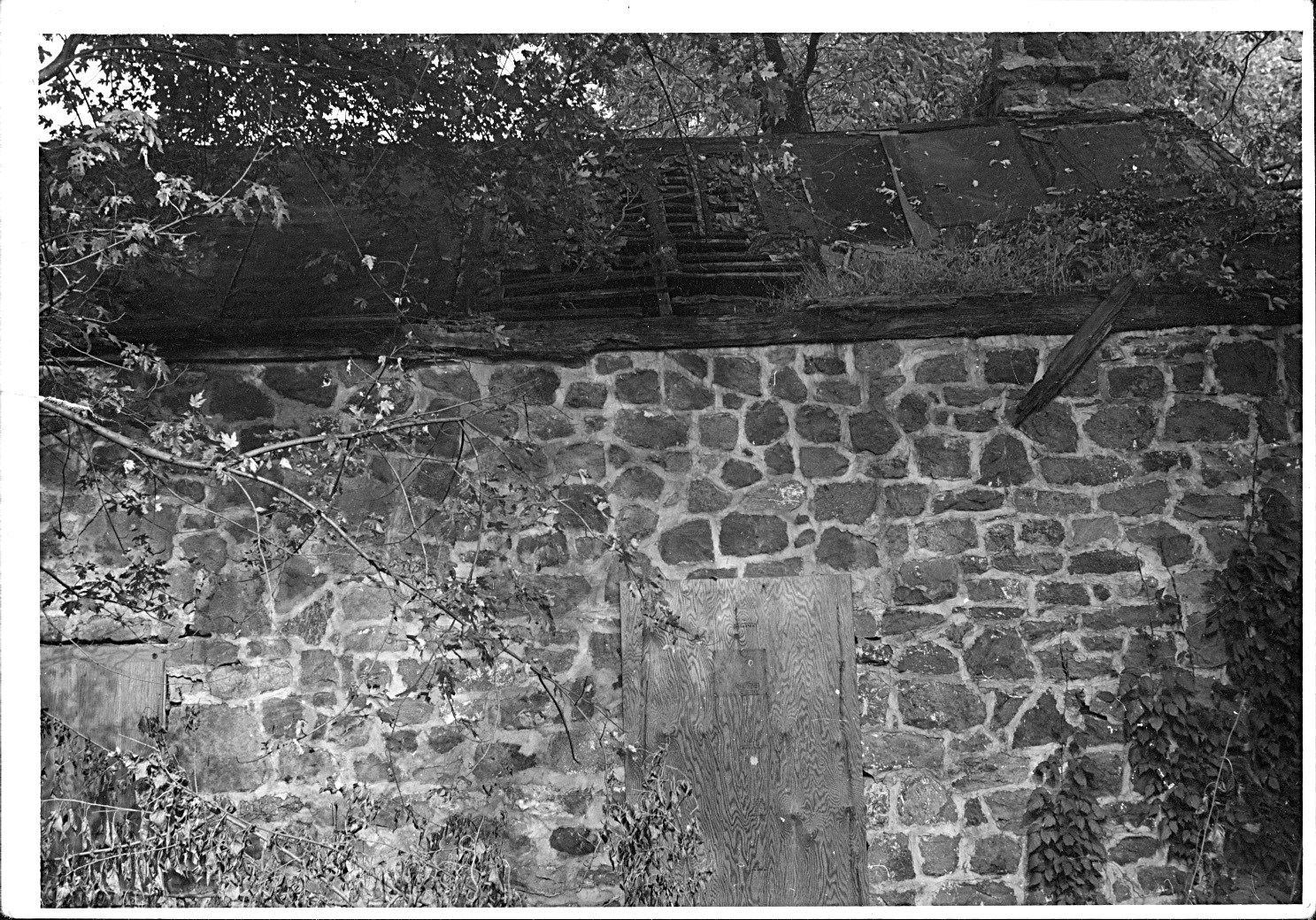 Michael Fulp House, west eaves wall (c.1966-67)