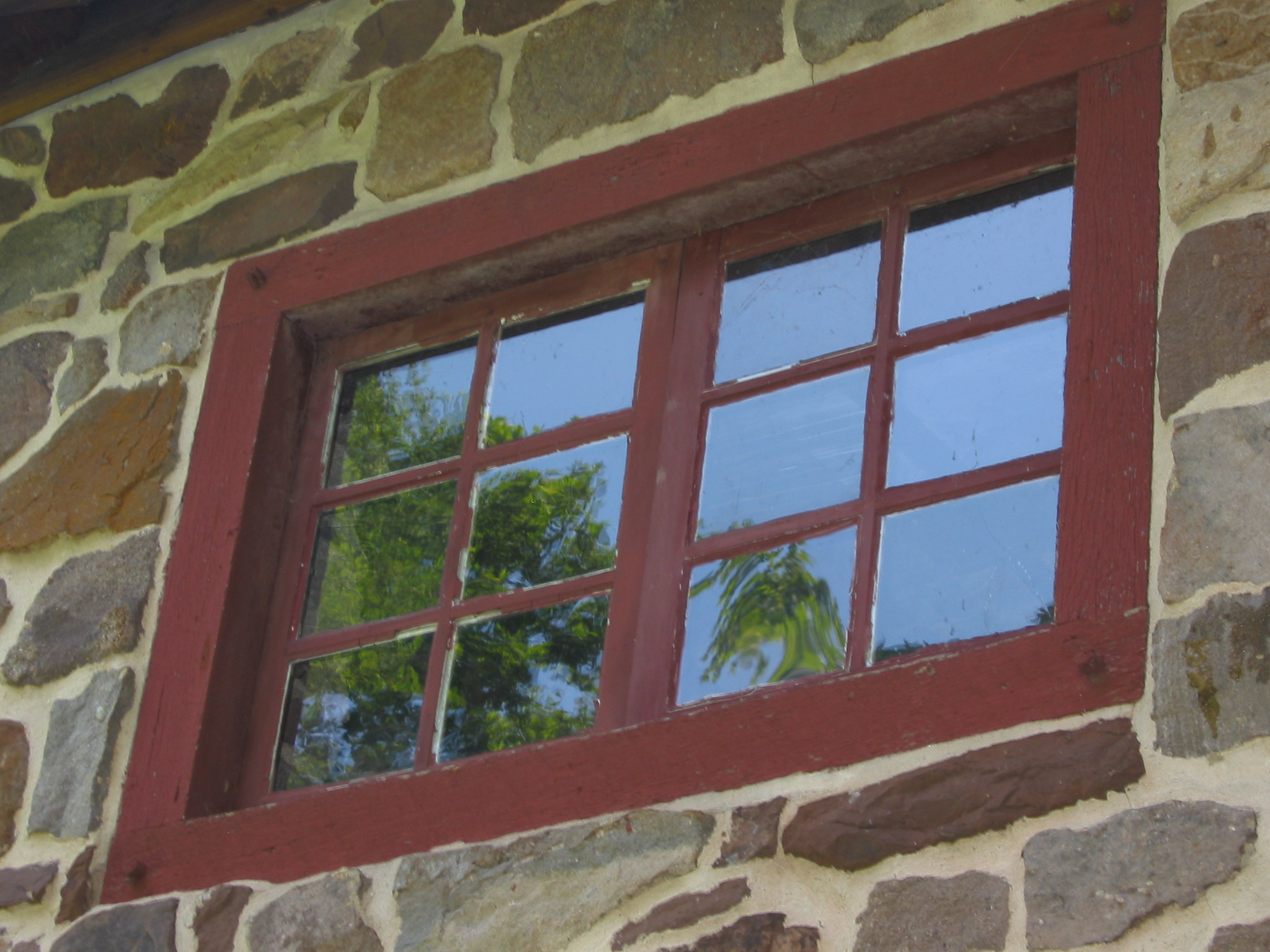 Mouns Jones, 2nd-floor casement window, southern bay, west eaves wall (2009
