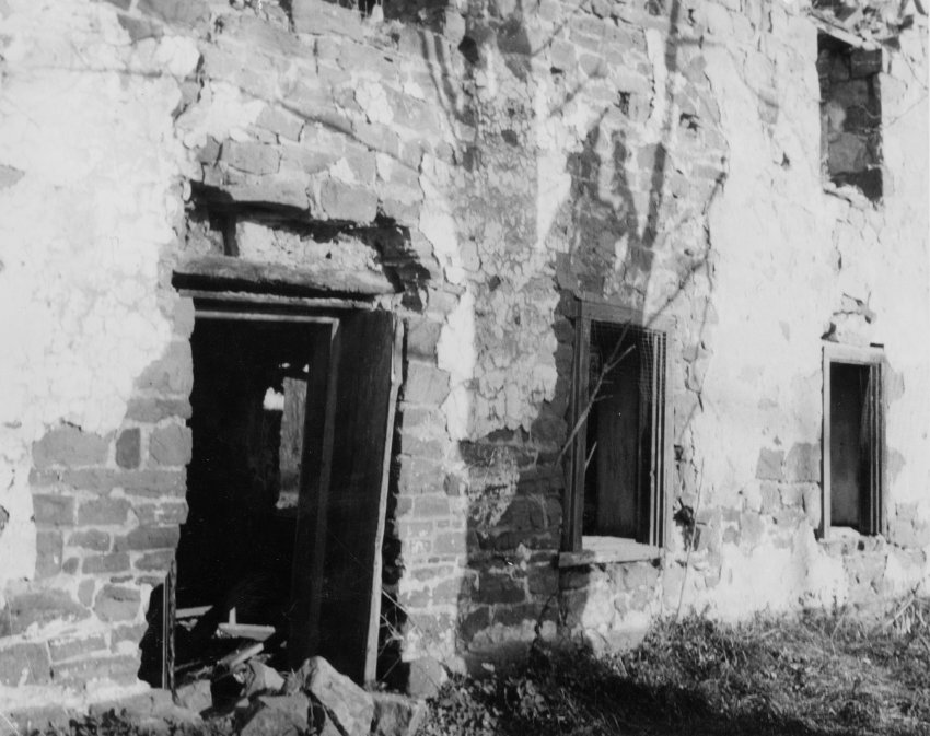 Image#1: Mouns Jones House, 19th-century W elevation detail (c.1965)
