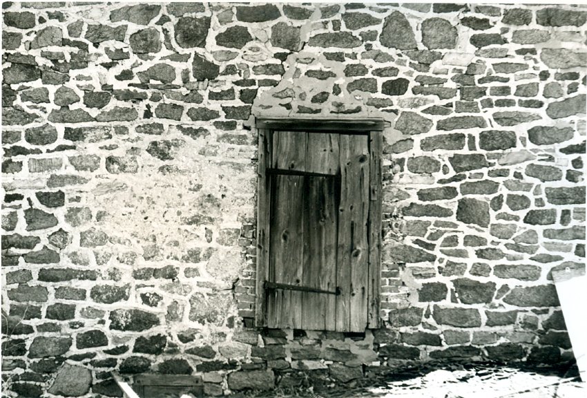 DeTurk, door formerly providing access between 19th-C addition & 1st floor