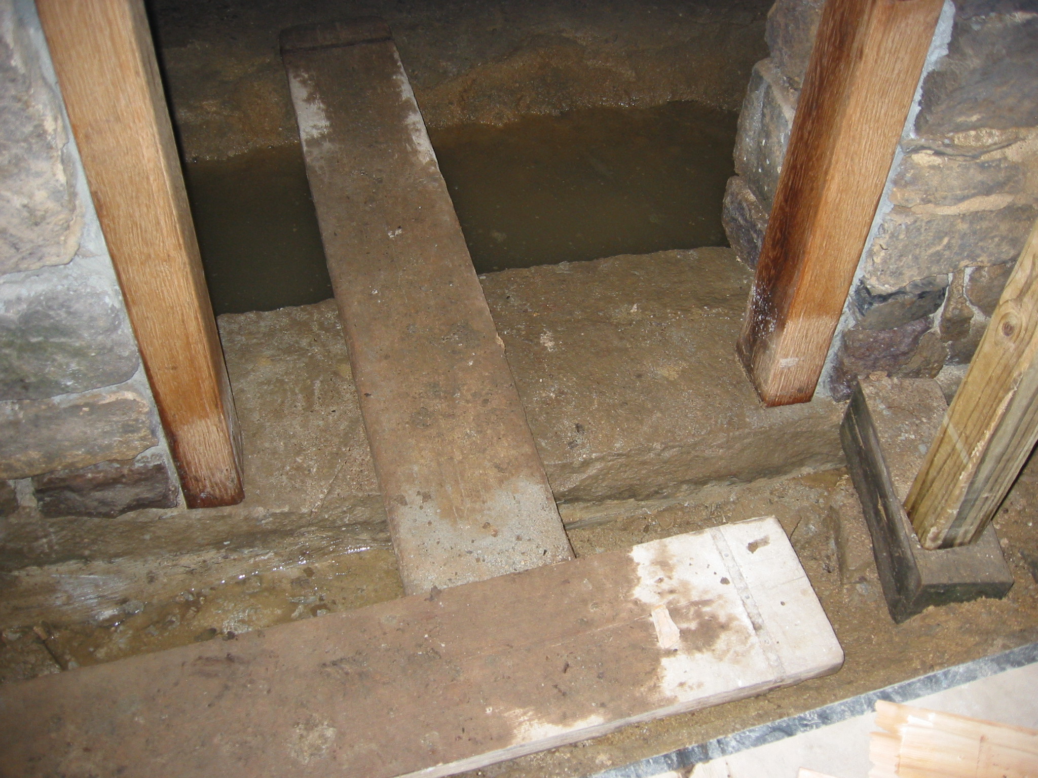 DeTurk, detail of restored kitchen door jambs and masonry abutments (2009)