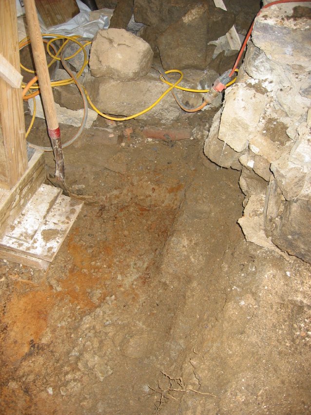 Disintegrated Deturk kitchen wall foundation