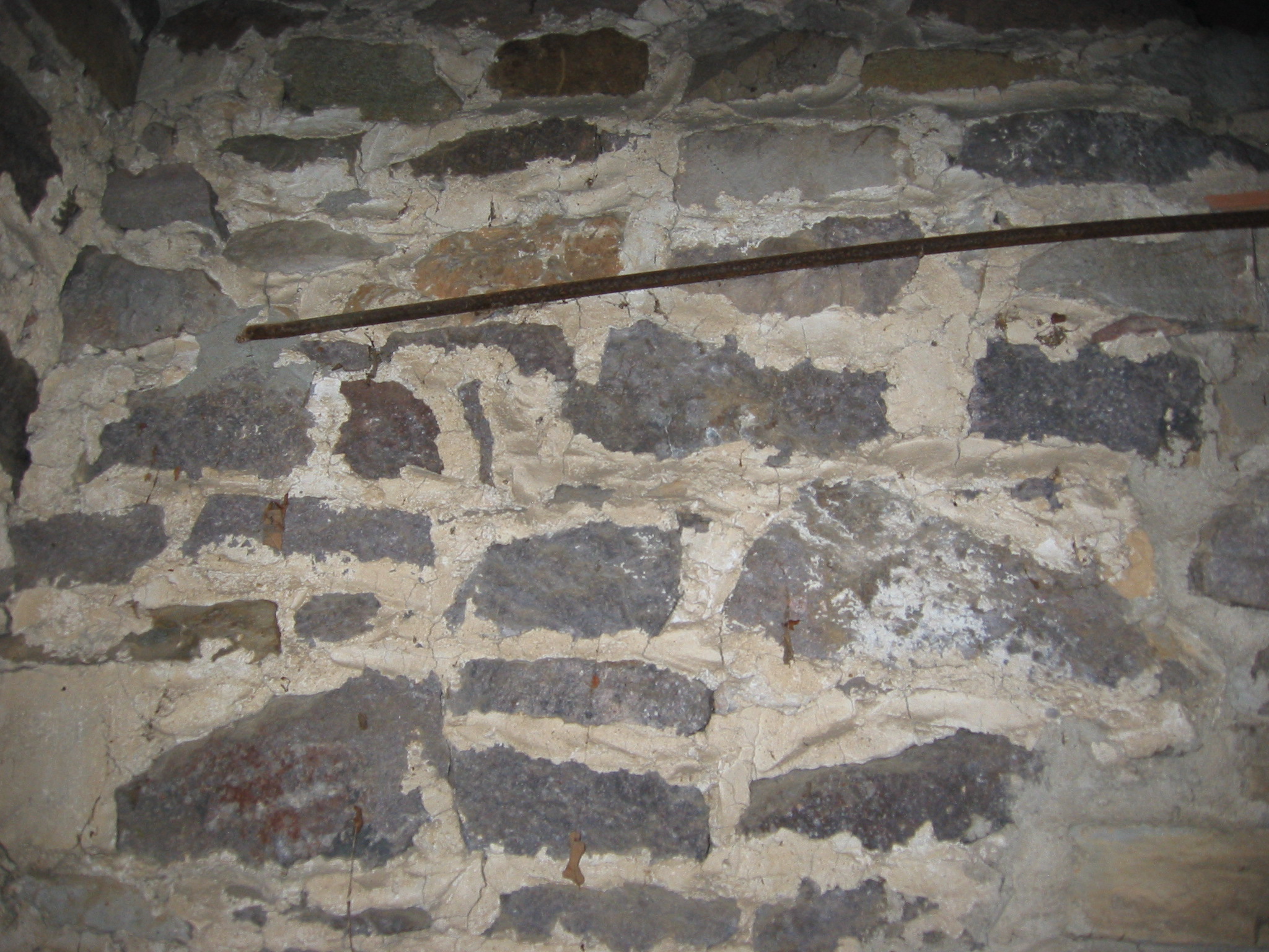 DeTurk House attic granary interior, tie rod detail (2009)