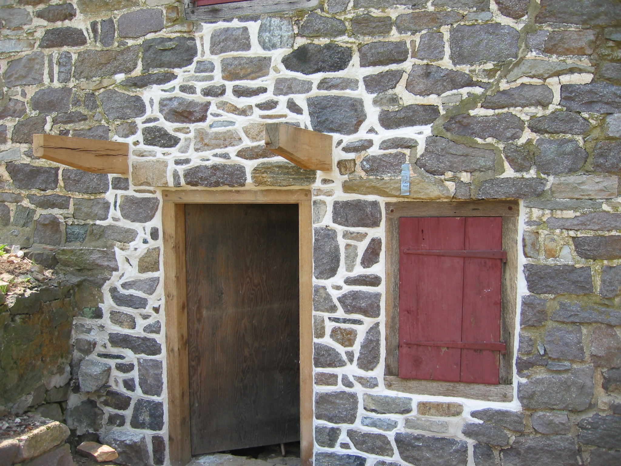 Re-pointing of area in image #7, image #8 (2009)