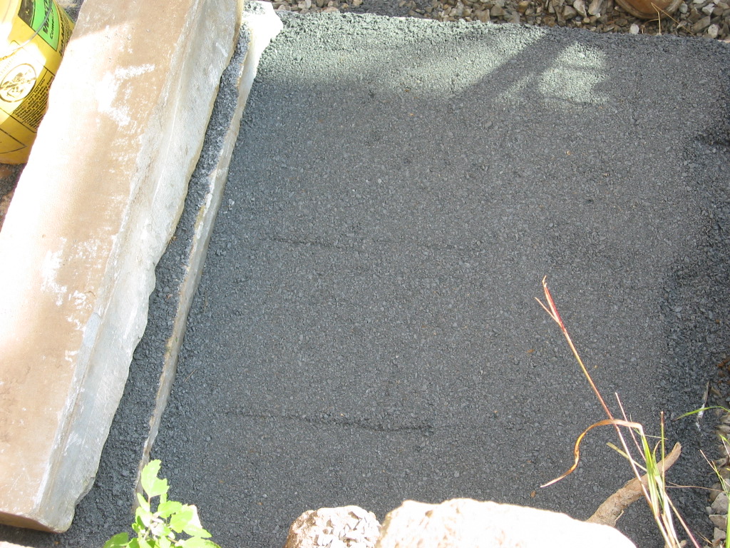 0033--screenings bed leveled to receive bed-stone B4