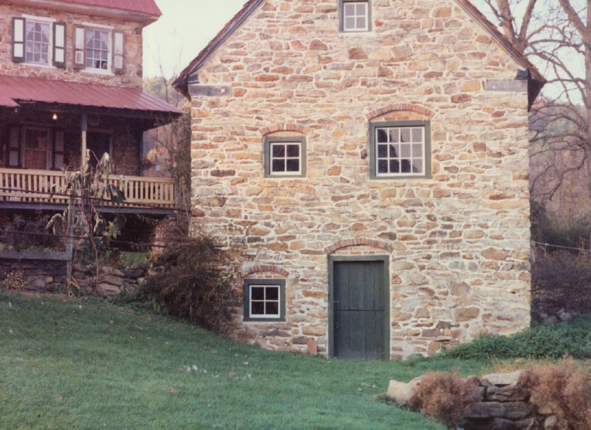 Keim ancillary building, detail of south elevation view (c.1990)