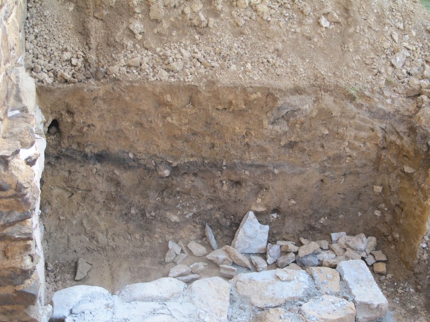 #1: Soil layers, Keim House, see detailed caption #4943