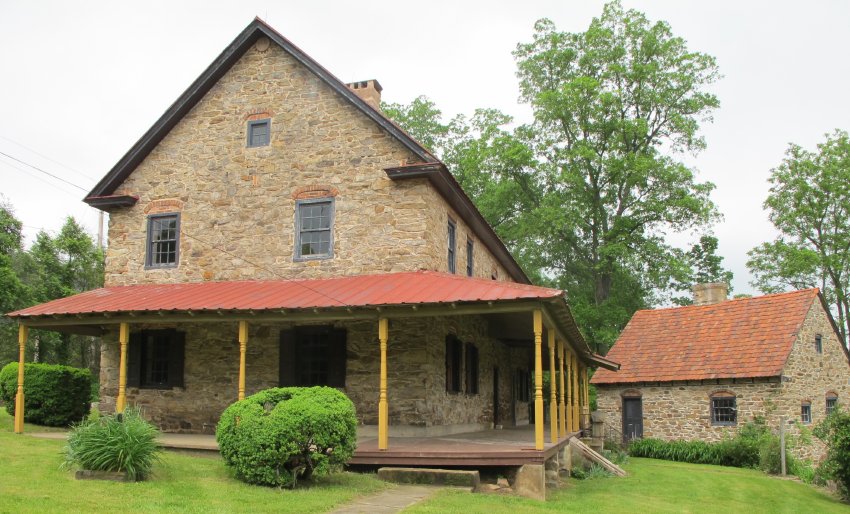 #13, 3661: West gable wall with 1930s porch