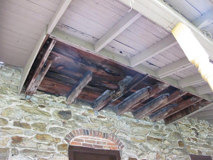 #38, 3679: Original outlookers for balcony off 2d floor chamber