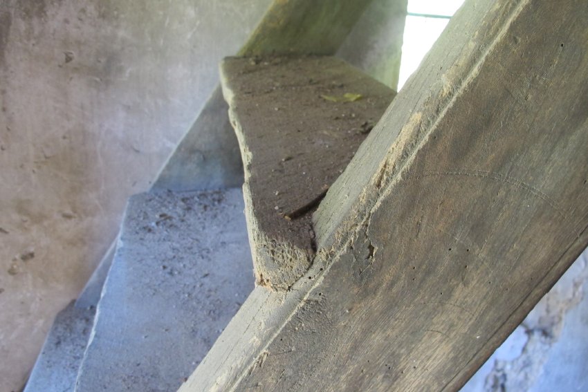 #3, 1066: detail view of Keim step ladder treads, ears, and stringer bead.