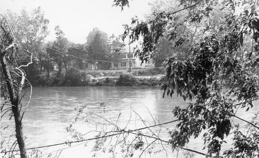 Morlatton Village, aftermath of 1972 flood