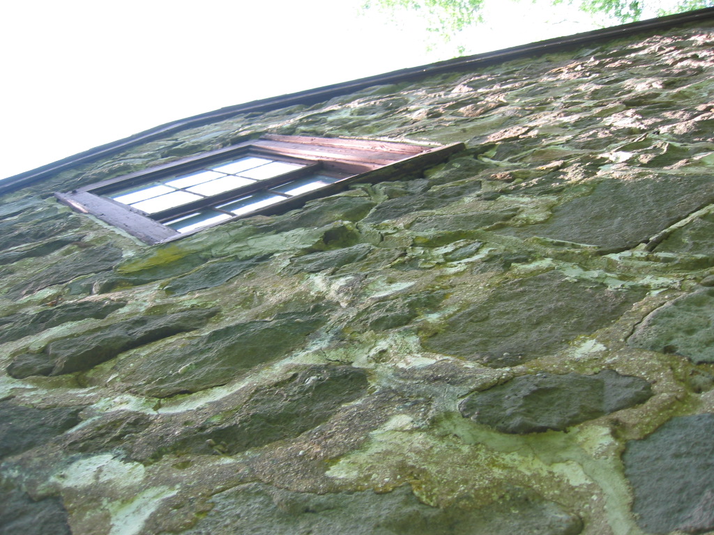 Michael Fulp House,  Oblique view of out-of-plumb gable window (2009)