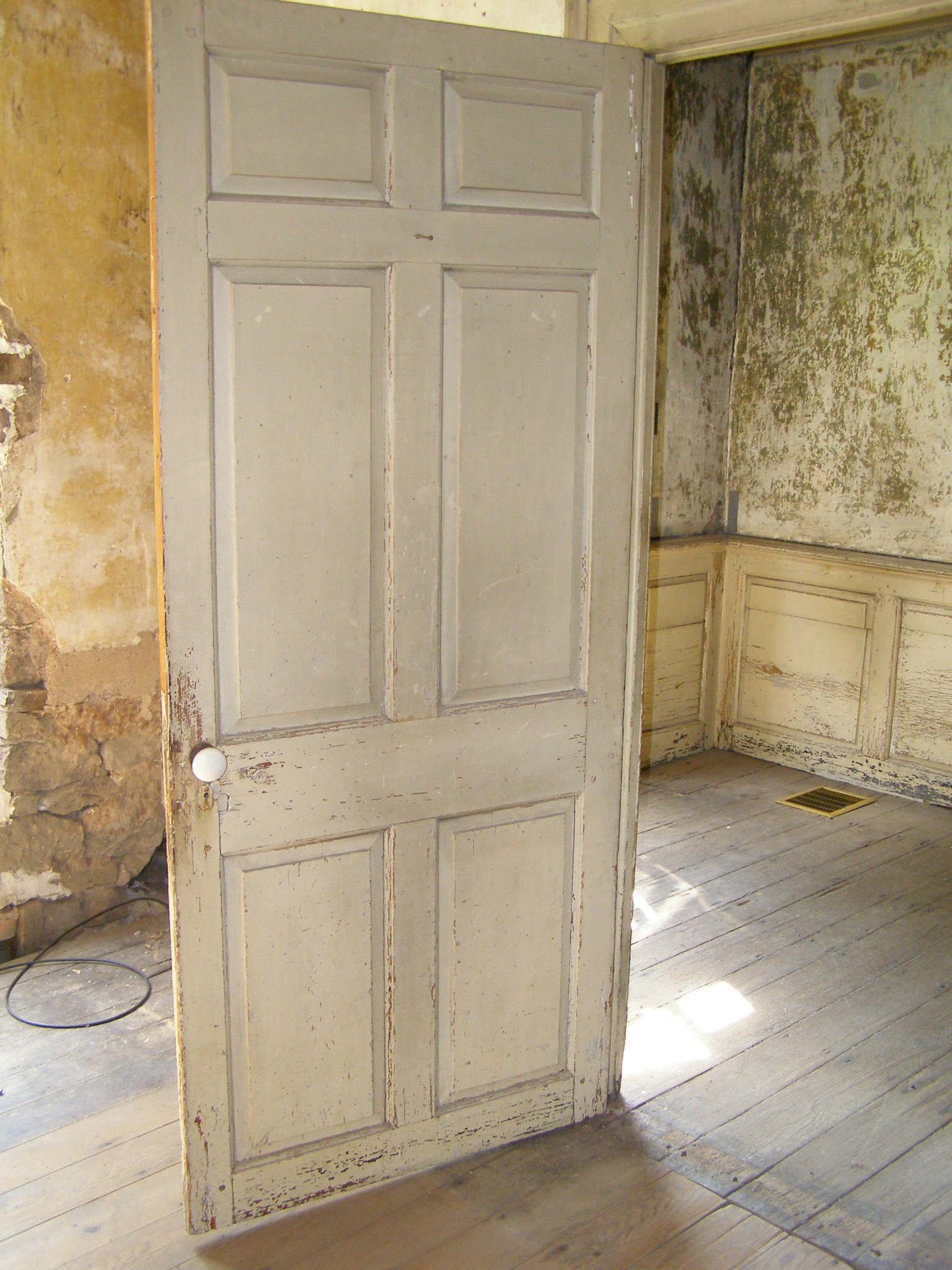 George Douglass House, National Register nomination photos, #18 (2008)