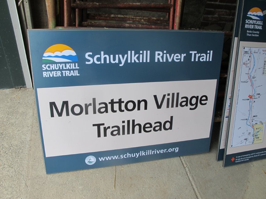 #20, 9121: Schuylkill River trailhead sign at White Horse parking entrance
