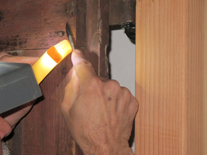 Image #11: 6557: Removing paint sample from 1767 DeTurk Door