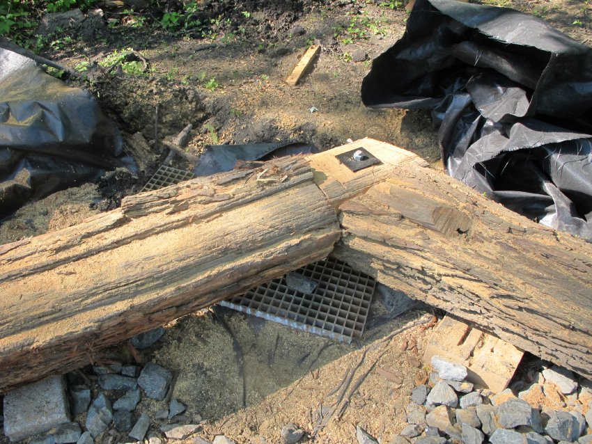 Morlatton Village Parking Area Perimeter Log Anchor System, image 4