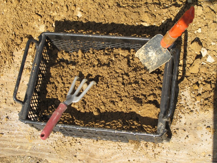 Image #15, 5256: soil-sifter basket and archaeological tools for screening