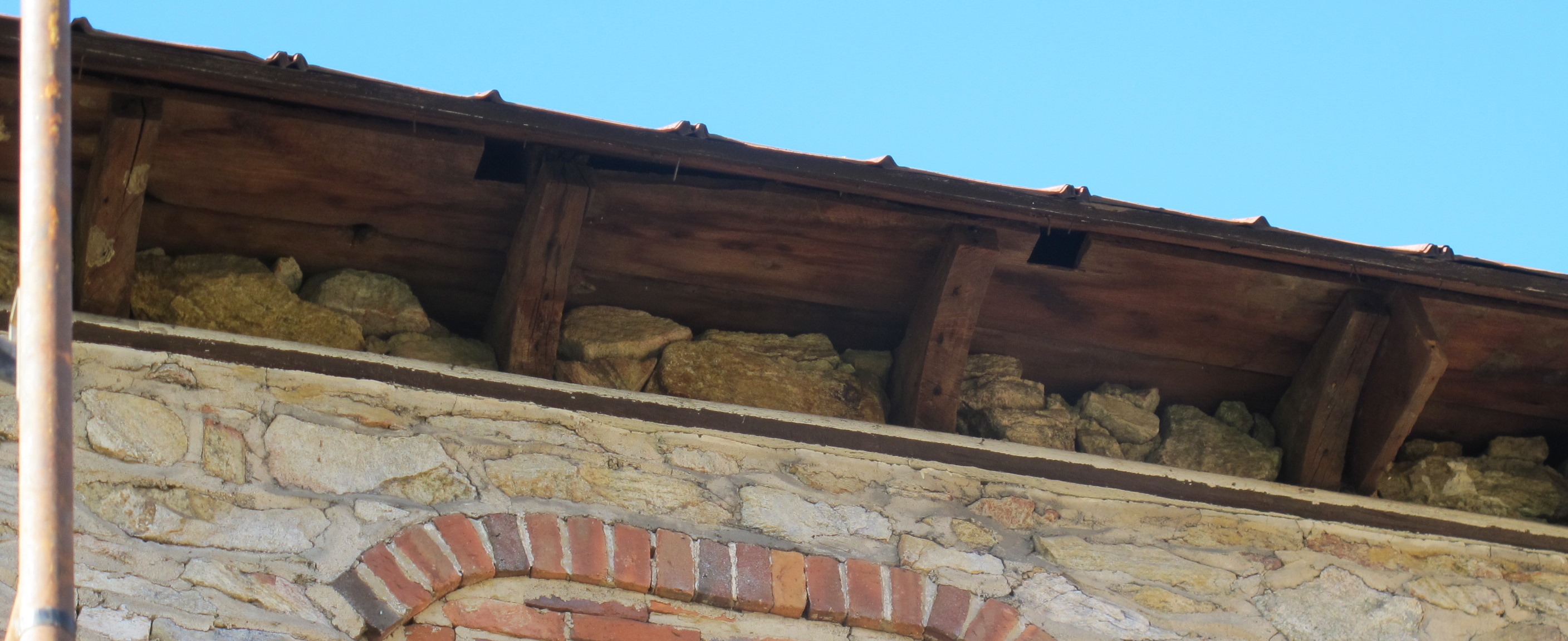 #10, photo 20: Range of joist ends coved as plaster cornice sub-strate