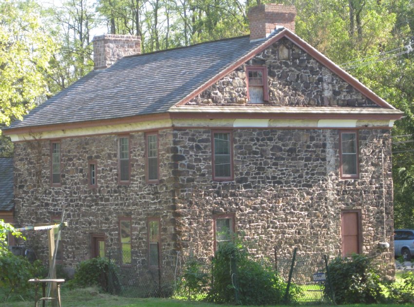 1765 George Douglass House, NE perspective
